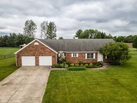 2708 N Buck Creek Rd, Greenfield, IN 46140
