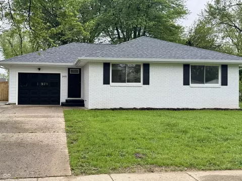 2431 Timbercrest Dr, Columbus, IN 47203