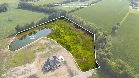 6589 S Kings Way, New Palestine, IN 46163