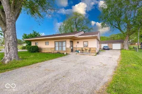109 N Avon Ave, Avon, IN 46123