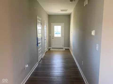 Entry Way - 9074 Larson Dr, Pendleton, IN 46064 photo 1 of 2