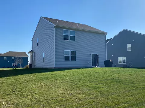 Exterior - 9074 Larson Dr, Pendleton, IN 46064 photo 5 of 9