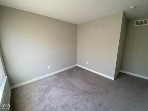 Bedroom - 9074 Larson Dr, Pendleton, IN 46064 photo 3 of 14