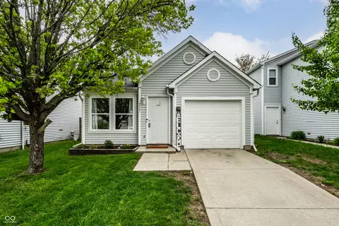 1242 Freemont Ln, Greenwood, IN 46143