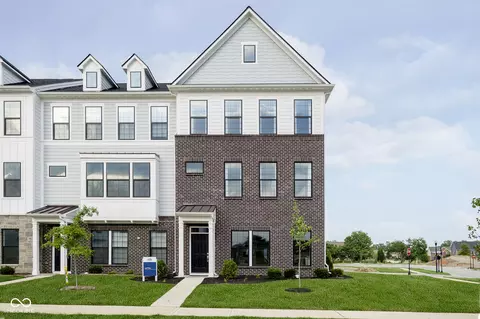 3279 Morab Dr, Zionsville, IN 46077