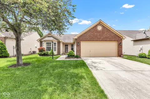 12256 Sagamore Woods Dr, Fishers, IN 46037