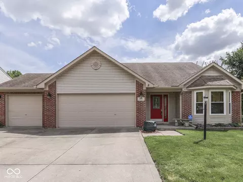 4675 Walker St, Greenwood, IN 46143
