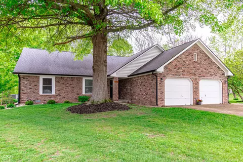 378 Turnberry Ct, Avon, IN 46123