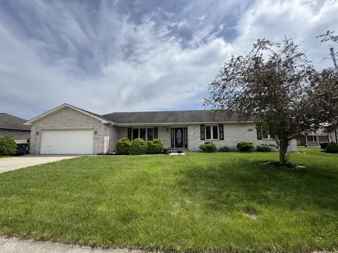 2725 Falcon Ct, Seymour, IN 47274