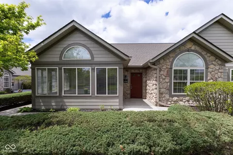 16628 Brownstone Ct, Westfield, IN 46074