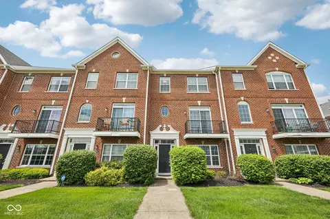 15369 Mystic Rock Dr, Carmel, IN 46033
