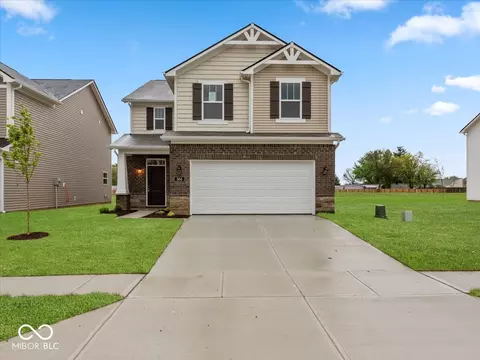 564 Plowman Dr, Shelbyville, IN 46176