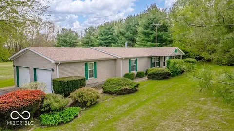 3955 E County Road 300 N, New Castle, IN 47362