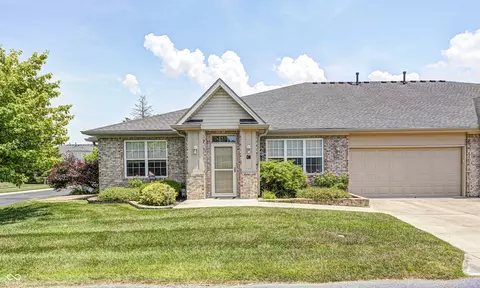 6816 Park Square Dr #C, Avon, IN 46123