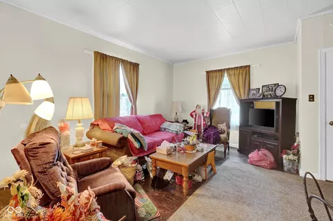 Living - 205 E Washington St, Roachdale, IN 46172 photo 4 of 4