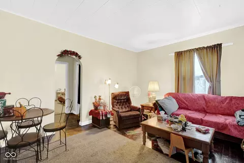 Living - 205 E Washington St, Roachdale, IN 46172 photo 3 of 4