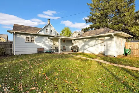 Exterior - 205 E Washington St, Roachdale, IN 46172 photo 6 of 7