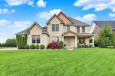 12152 Teal Ln, Carmel, IN 46032