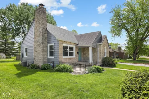 311 Duffey St, Plainfield, IN 46168 photo 3