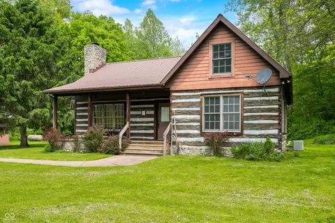 468 Upper Schooner Rd, Nashville, IN 47448