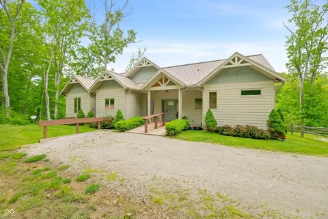 496 Upper Schooner Rd, Nashville, IN 47448