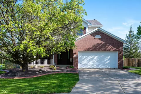9910 Suncoral Cir, Fishers, IN 46038