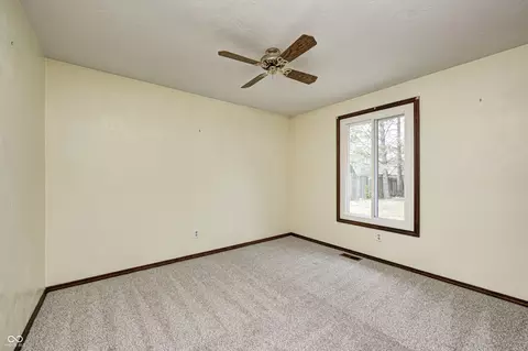 Bedroom - 101 N Westbury Rd, Pendleton, IN 46064 photo 6 of 7