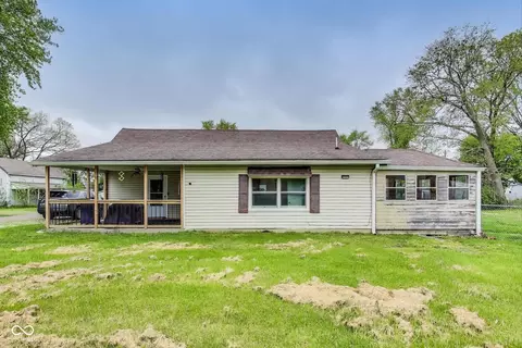 115 S Center St, Maxwell, IN 46154