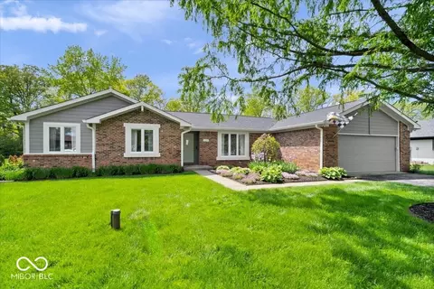 10444 Collingswood Ln, Fishers, IN 46037