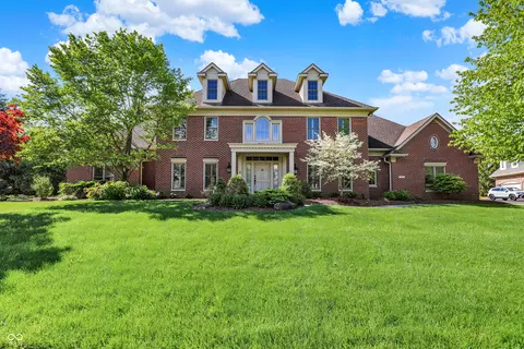 13827 Driftwood Dr, Carmel, IN 46033