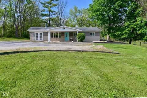 296 W Greencastle Rd, Mooresville, IN 46158