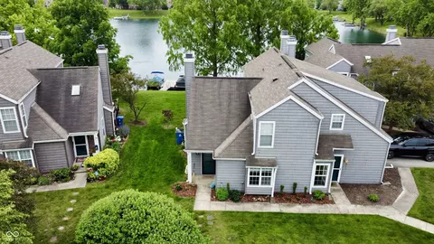 2829 Somerset Bay, Indianapolis, IN 46240