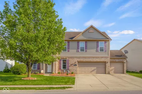 1969 Westminster Pl, Columbus, IN 47201