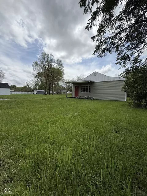 1503 E 20th St, Muncie, IN 47302 photo 2