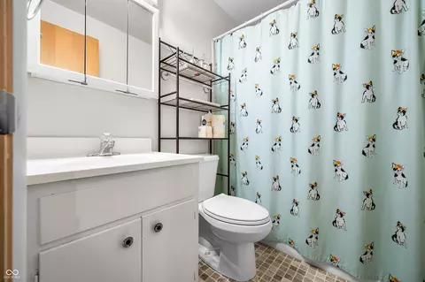 Bath - 5120 Apache Ct, Columbus, IN 47203 photo 1 of 1