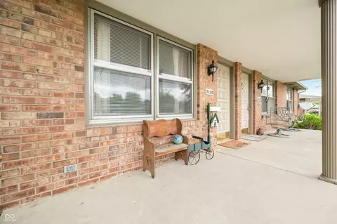 Exterior - 5120 Apache Ct, Columbus, IN 47203 photo 4 of 11