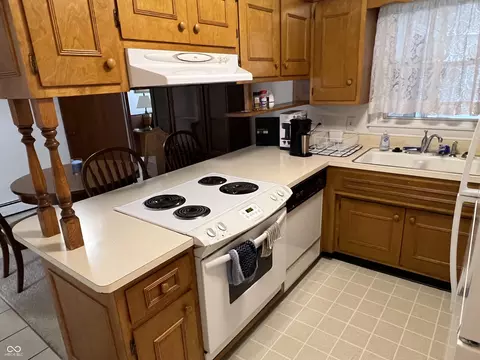 Kitchen - 2927 E 8th St, Anderson, IN 46012 photo 2 of 3