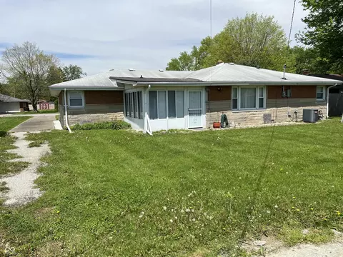 Exterior - 2927 E 8th St, Anderson, IN 46012 photo 8 of 9