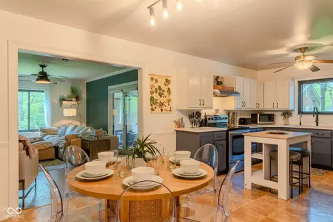 Dining - 1709 E Loretta Dr, Indianapolis, IN 46227 photo 2 of 3