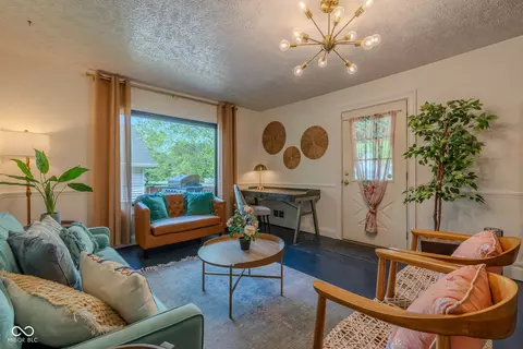 Living - 1709 E Loretta Dr, Indianapolis, IN 46227 photo 1 of 4