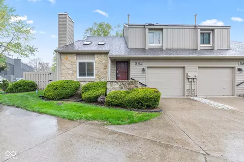 582 Conner Creek Dr, Fishers, IN 46038