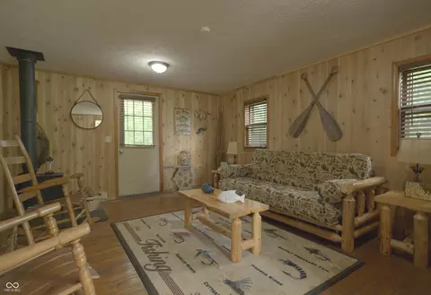 Living - 4363 E State Road 252, Franklin, IN 46131 photo 3 of 5