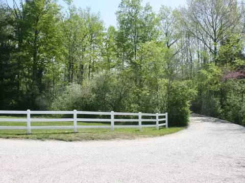 Exterior - 4363 E State Road 252, Franklin, IN 46131 photo 11 of 32