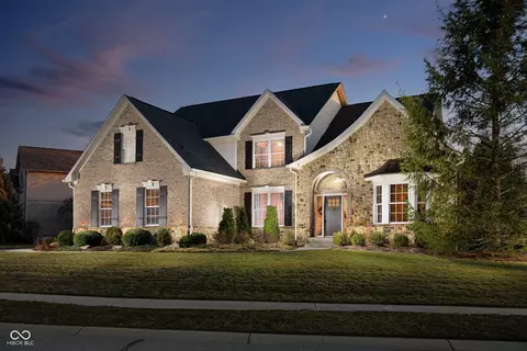 14707 Thor Run Dr, Fishers, IN 46040