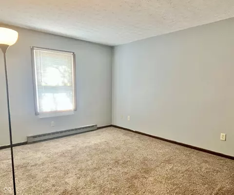 124 Brookside Dr, Hope, IN 47246 photo 4