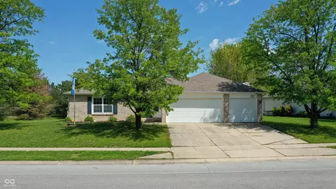 6190 E Ayrshire Cir, Camby, IN 46113