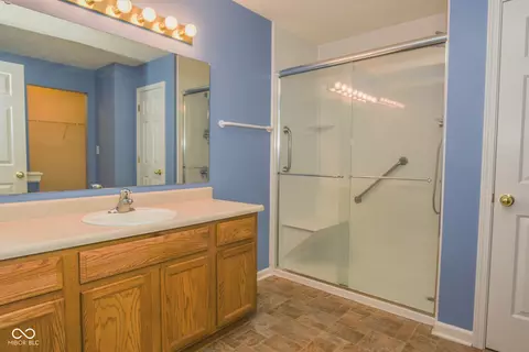 Bath - 2416 Foxtail Dr, Plainfield, IN 46168 photo 1 of 1