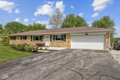 936 E Sr 44, Rushville, IN 46173