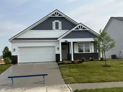 2047 Quail W Dr, Danville, IN 46122