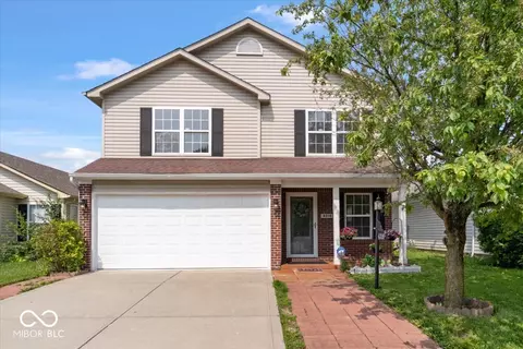 4316 Village Trace Dr, Indianapolis, IN 46254